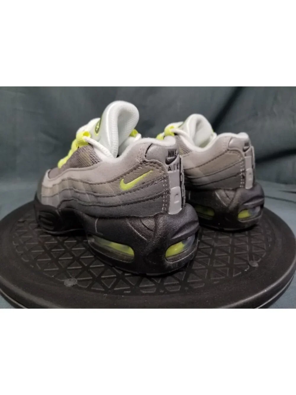Nike Air Max '95 S (PS) Sneakers Neon Mesh 905461 050 Kids Size 3Y NEW NO BOX!